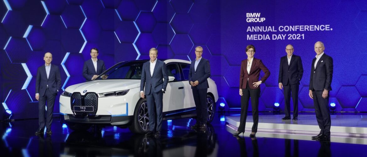 Una nueva era, una nueva clase: el Grupo BMW intensifica su apuesta tecnológica con una nueva orientación estratégica electrificada, digital y circular